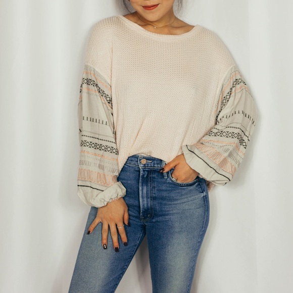 NEW // On My Way Contrast Embroidery Top - Picture 2 of 8